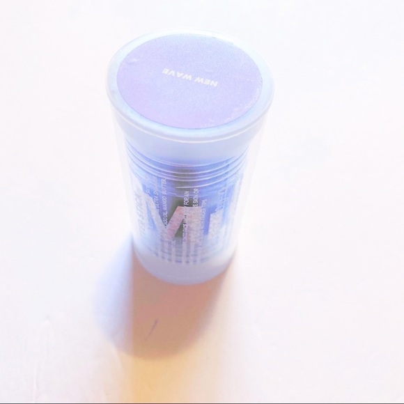 Milk Makeup FULL SIZE Highlighter - Picture 8 of 10